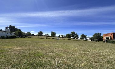 Lote en Venta con Vista al Bosque y Arroyo en Barrancas de San Benito