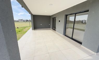 VENTA/APTA CRÉDITO - CASA 2 dormitorios a estrenar  - Funes Norte, Funes