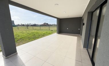 VENTA/APTA CRÉDITO - CASA 2 dormitorios a estrenar  - Funes Norte, Funes