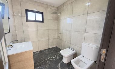 VENTA/APTA CRÉDITO - CASA 2 dormitorios a estrenar  - Funes Norte, Funes