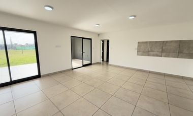 VENTA/APTA CRÉDITO - CASA 2 dormitorios a estrenar  - Funes Norte, Funes