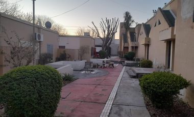 Departamento en zona Facultad.