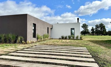 ¡Ven y descubre tu refugio de ensueño en La Federala Club de Campo!