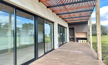 ¡Ven y descubre tu refugio de ensueño en La Federala Club de Campo!