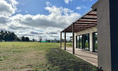 ¡Ven y descubre tu refugio de ensueño en La Federala Club de Campo!