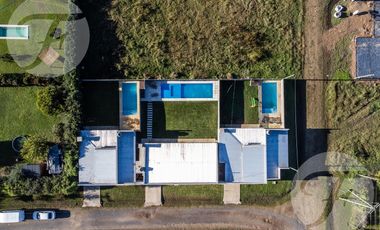 Gran oportunidad de Inversión - Tres Casas con Piscina en Venta - Alta Rentabilidad