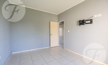 Gran oportunidad de Inversión - Tres Casas con Piscina en Venta - Alta Rentabilidad