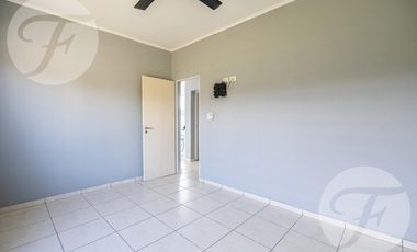 Gran oportunidad de Inversión - Tres Casas con Piscina en Venta - Alta Rentabilidad