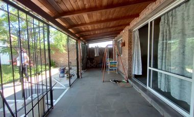 Casa en Funes