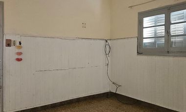 Casa SE VENDE