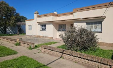 Casa SE VENDE