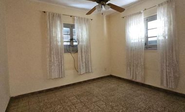 Casa SE VENDE