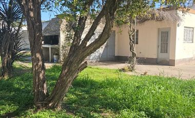 Casa SE VENDE