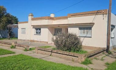 Casa SE VENDE