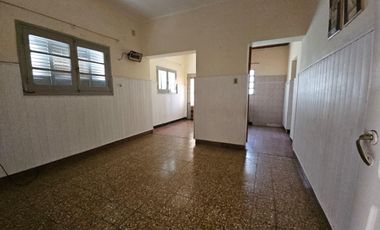 Casa SE VENDE