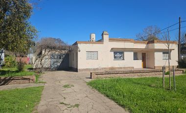 Casa SE VENDE