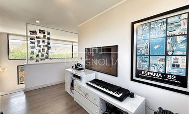 Casa en Venta en GRAN JARDIN CON PISCINA, QUINCHO, 4D/3B MÁS SERVICIO, EN SANTA ELENA, CHICUREO