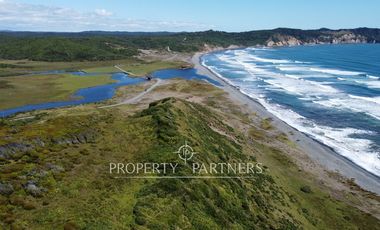 Terreno con orilla de mar en «Playa Rahue», vistas espectaculares y alto potencial inmobiliario