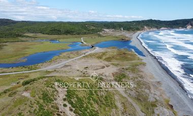 Terreno con orilla de mar en «Playa Rahue», vistas espectaculares y alto potencial inmobiliario