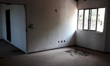 CASA PARA REMODELAR CON EXCELENTE VISTAS DEL ESTADO DE MORELOS JIUTEPEC