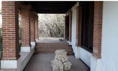 CASA PARA REMODELAR CON EXCELENTE VISTAS DEL ESTADO DE MORELOS JIUTEPEC