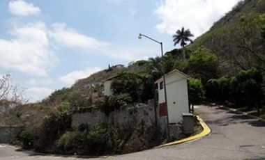CASA PARA REMODELAR CON EXCELENTE VISTAS DEL ESTADO DE MORELOS JIUTEPEC