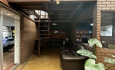 RENTA BODEGA - OFICINAS, ZONA COAPA, 600 M2, EXCELENTE DISTRIBUCIÒN. 5 MINUTOS PERIFERICO SUR