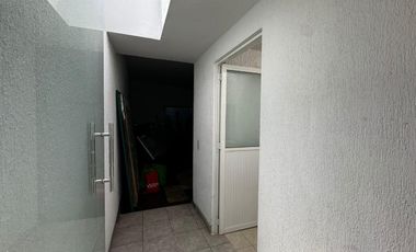 RENTA BODEGA - OFICINAS, ZONA COAPA, 600 M2, EXCELENTE DISTRIBUCIÒN. 5 MINUTOS PERIFERICO SUR