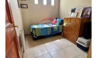 Hermosa casa con amplio terreno en Ñuñoa