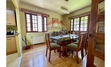 Hermosa casa con amplio terreno en Ñuñoa
