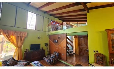 Hermosa Casa de 4 hab en Buin