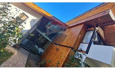 Hermosa Casa de 4 hab en Buin