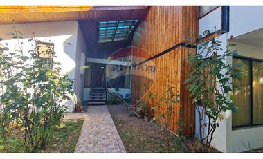 Hermosa Casa de 4 hab en Buin