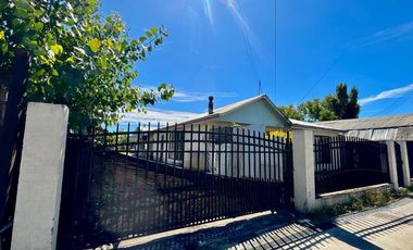 Terreno 3500 m² con casas y acceso al río Laja