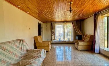 Terreno 3500 m² con casas y acceso al río Laja