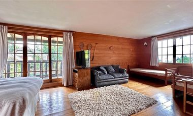 Casa en Venta en Playa Linda, Lorena, Villarrica