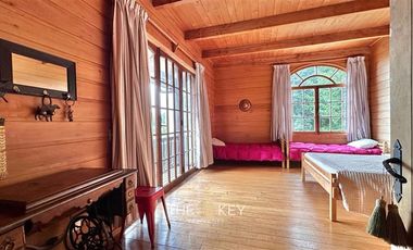 Casa en Venta en Playa Linda, Lorena, Villarrica