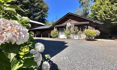 Casa en Venta en Playa Linda, Lorena, Villarrica