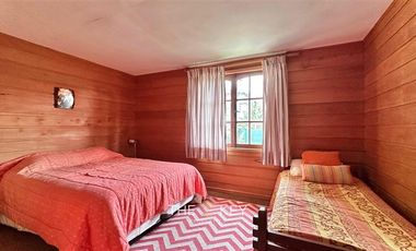 Casa en Venta en Playa Linda, Lorena, Villarrica