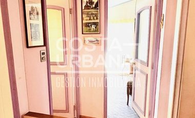 Casa Céntrica con Amplio Patio en Quilpué.