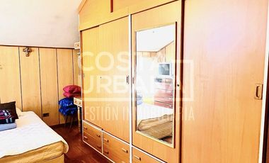 Casa Céntrica con Amplio Patio en Quilpué.