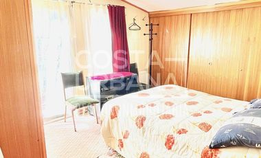 Casa Céntrica con Amplio Patio en Quilpué.