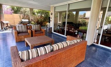 BARRIO LAGUNA CHICUREO