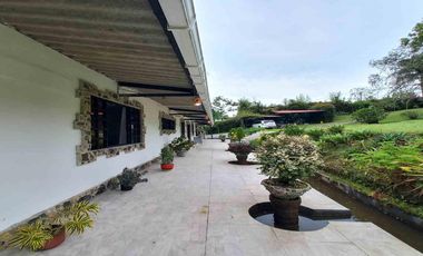 CASA CAMPESTRE EN ARRIENDO EN SANTA ROSA VIA A TERMALES