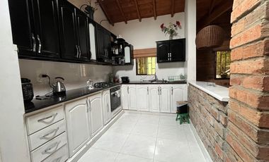 FINCA EN ARRIENDO UBICADA EN SABANETA SECTOR LOMA SAN JOSE