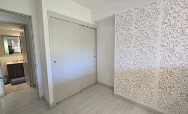 Se vende apartamento en Sabaneta, Sector Asdesillas. 133m2 con terraza