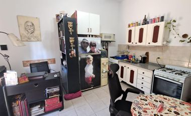 EXCELENTE CASA EN ZONA RESIDENCIAL AMPLIO LOTE