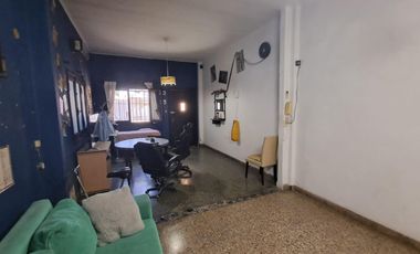 EXCELENTE CASA EN ZONA RESIDENCIAL AMPLIO LOTE