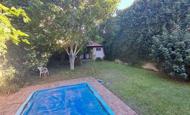 EXCELENTE CASA EN ZONA RESIDENCIAL AMPLIO LOTE