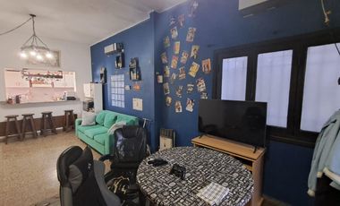 EXCELENTE CASA EN ZONA RESIDENCIAL AMPLIO LOTE